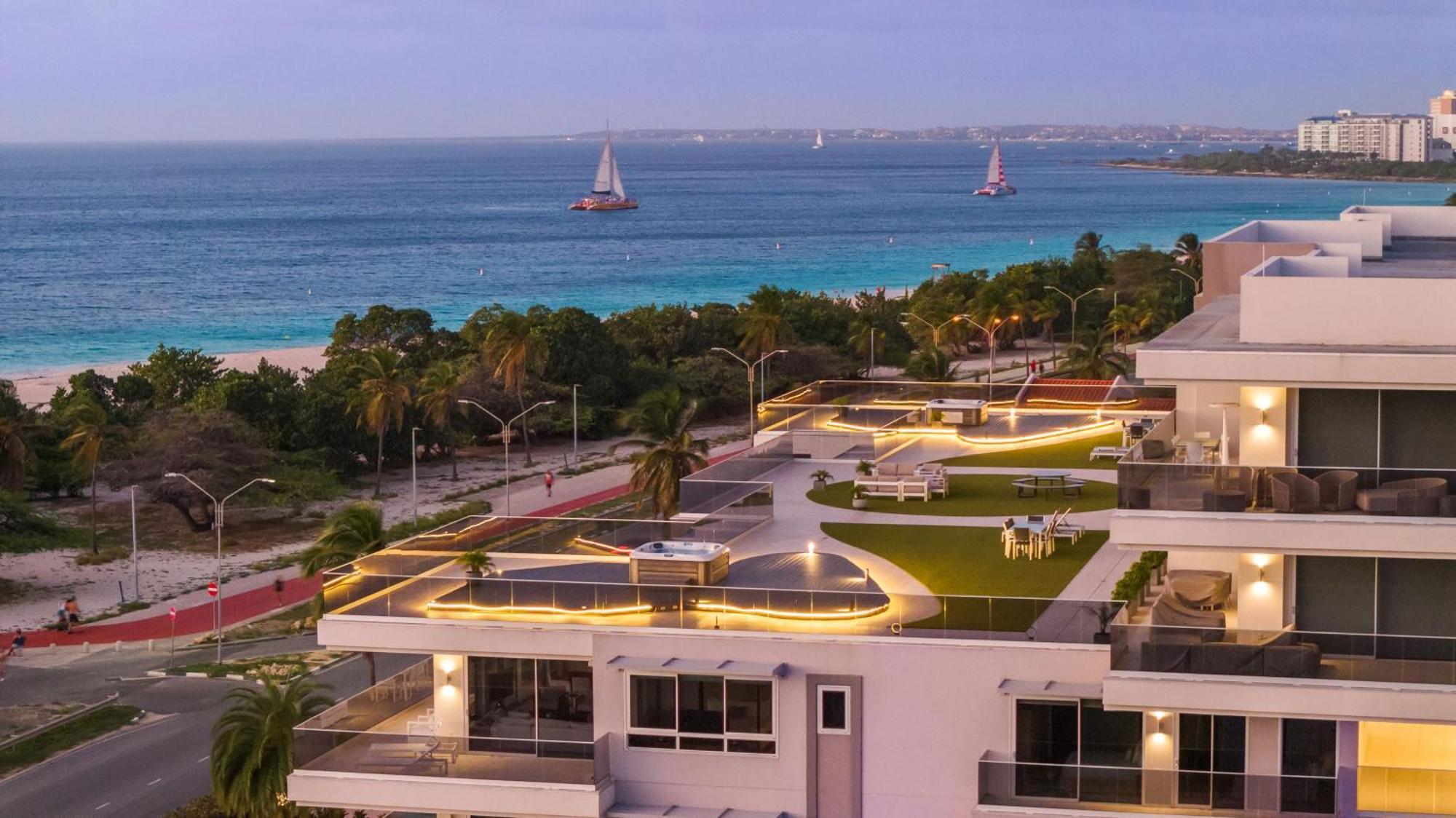 O Condominium Beachfront Residences, By Bocobay Aruba Палм Бийч Екстериор снимка